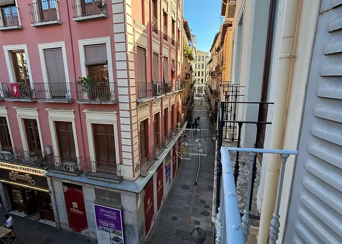 Insonorizado Con Vistas A Plaza Bib Rambla Апартаменты *
